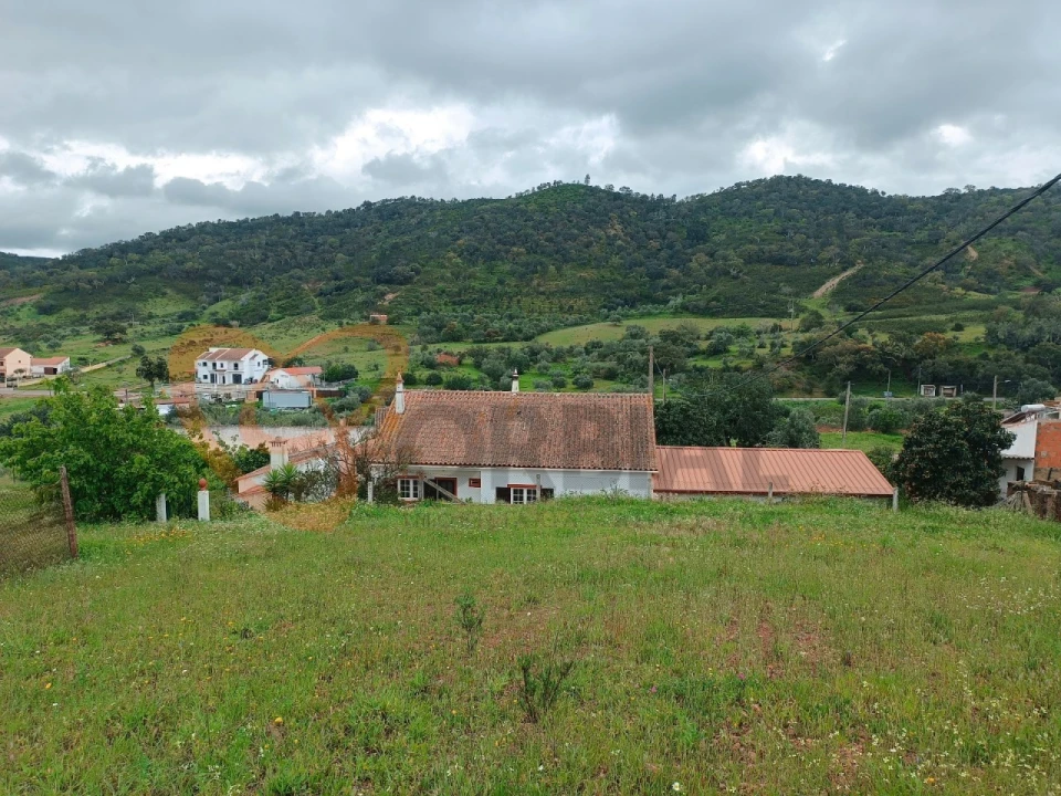 Moradia T3 para Venda em Alte Foto 6