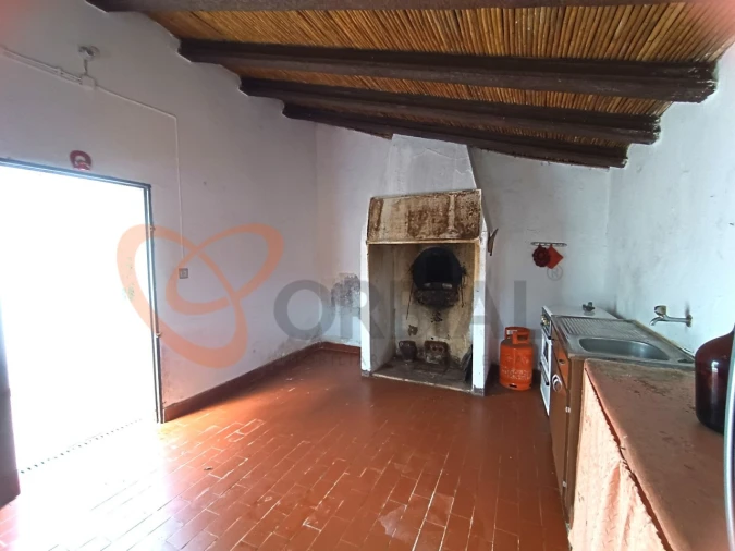 Moradia T3 para Venda em Alte Foto 17