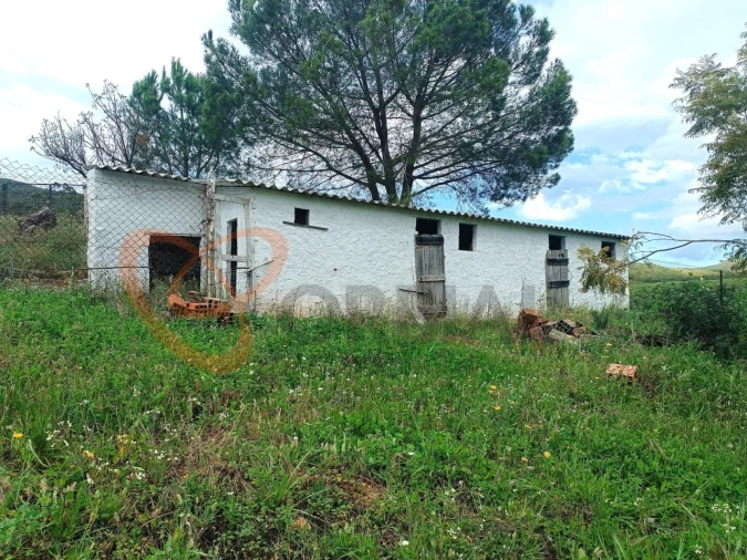 Moradia T3 para Venda em Alte Foto 21