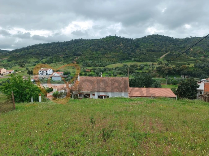 Moradia T3 para Venda em Alte Foto 6