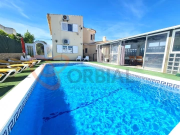 Moradia T4 para Venda em Lagoa e Carvoeiro