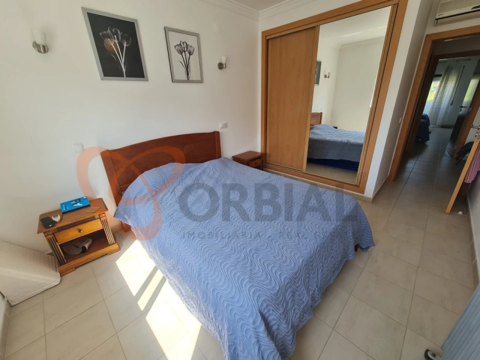 Apartamento T2 para Venda em Ferreiras Foto 9