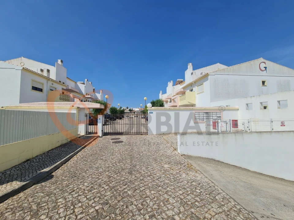 Apartamento T2 para Venda em Ferreiras Foto 17