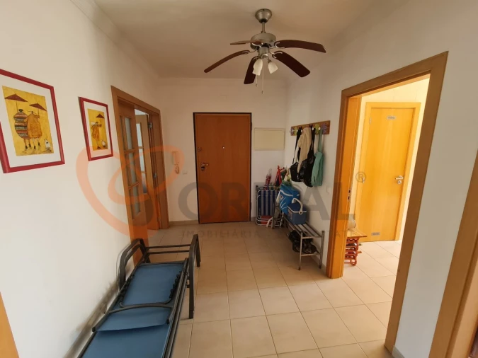 Apartamento T2 para Venda em Ferreiras Foto 6