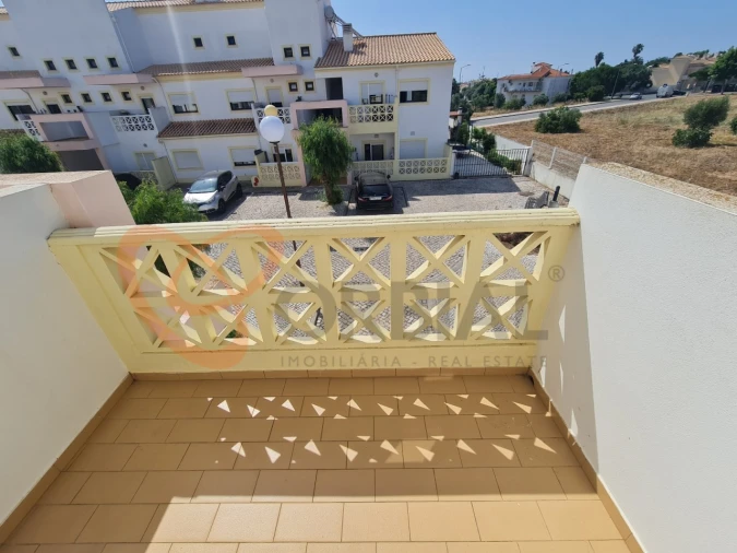 Apartamento T2 para Venda em Ferreiras Foto 8