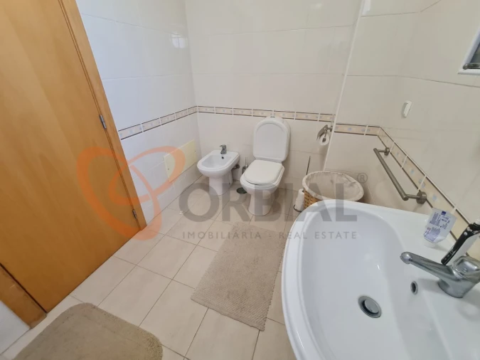 Apartamento T2 para Venda em Ferreiras Foto 14