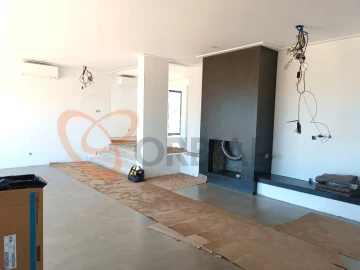 Moradia T7 para Venda em Quarteira