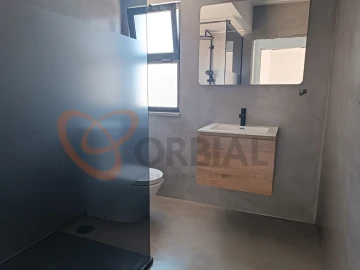 Moradia T7 para Venda em Quarteira