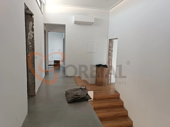 Moradia T7 para Venda em Quarteira Foto 32