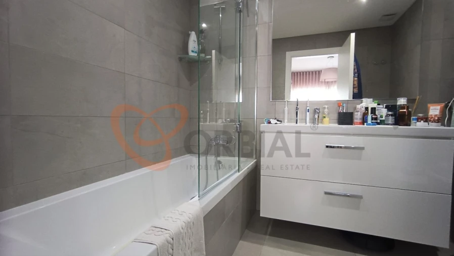 Apartamento T2 para Venda em Albufeira e Olhos de Água Foto 5