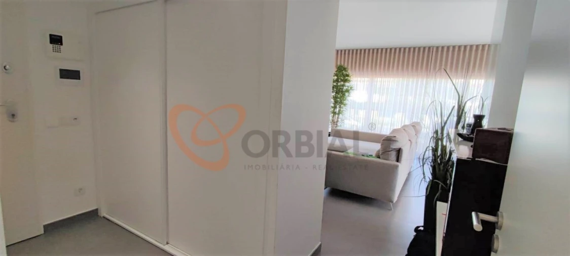 Apartamento T2 para Venda em Albufeira e Olhos de Água Foto 7
