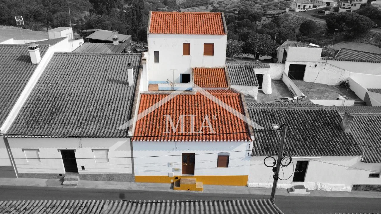 Moradia T3 para Venda em Barrancos Foto 3