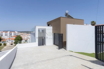 Moradia T3 para Venda em Lagos (São Sebastião e Santa Maria)