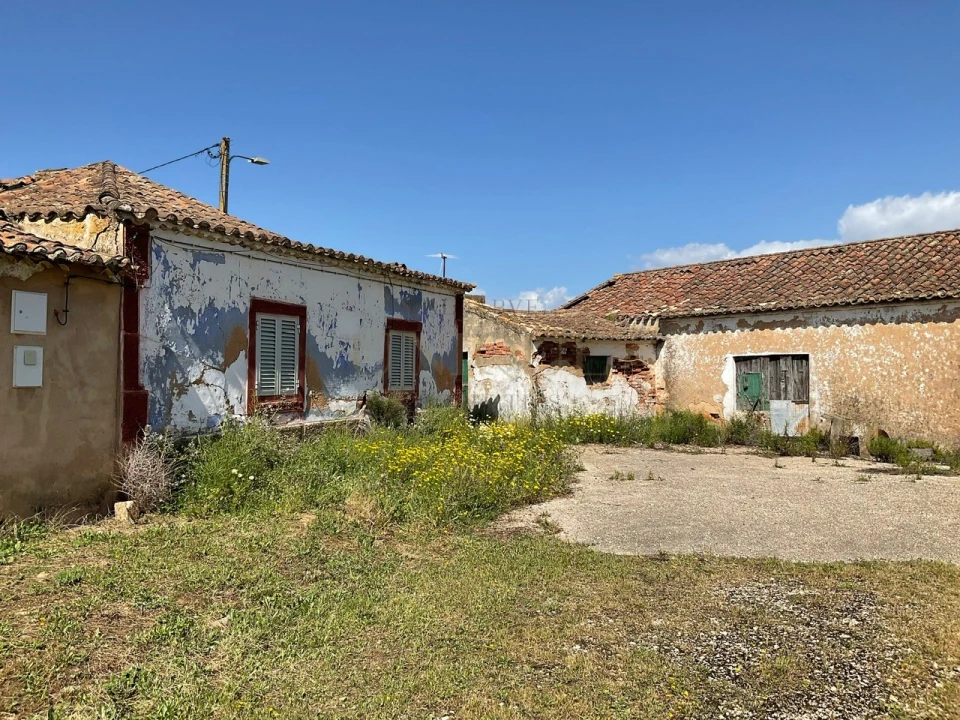 Terreno para Venda em Bensafrim e Barão de São João Foto 5