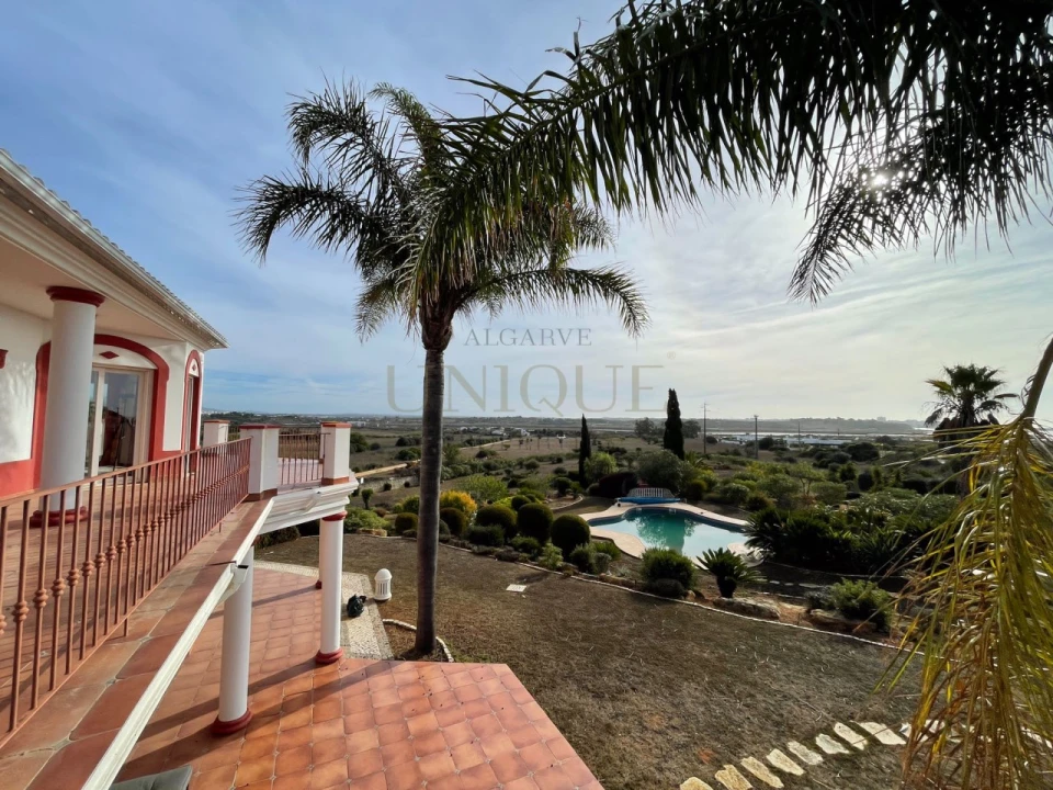 Moradia T4 para Venda em Odiaxere Foto 27