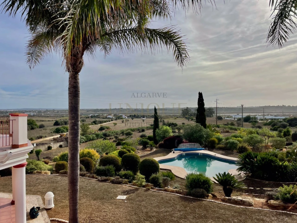 Moradia T4 para Venda em Odiaxere Foto 29