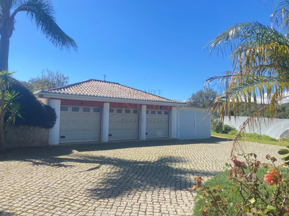 Moradia T4 para Venda em Odiaxere Foto 48