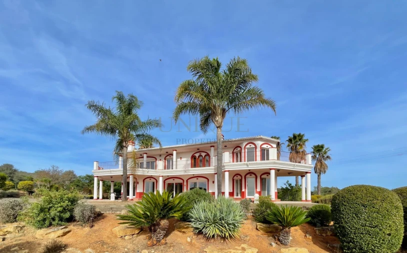 Moradia T4 para Venda em Odiaxere Foto 2