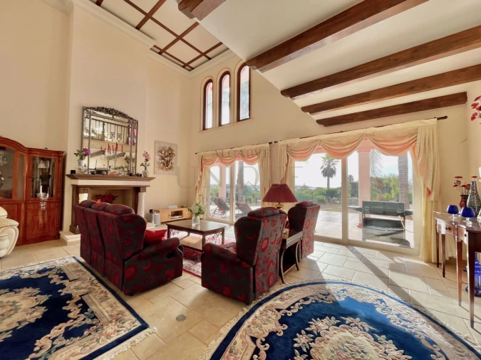 Moradia T4 para Venda em Odiaxere Foto 12