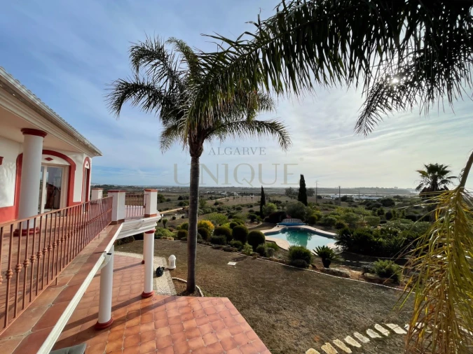 Moradia T4 para Venda em Odiaxere Foto 27