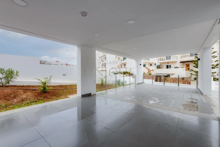 Moradia T4 para Venda em Lagos (São Sebastião e Santa Maria) Foto 12