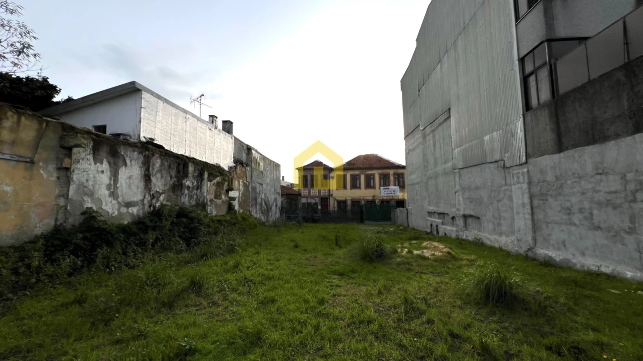 Terreno para Venda em Oliveira do Douro Foto 7