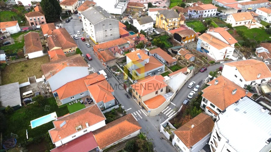 Terreno para Venda em Oliveira do Douro Foto 10