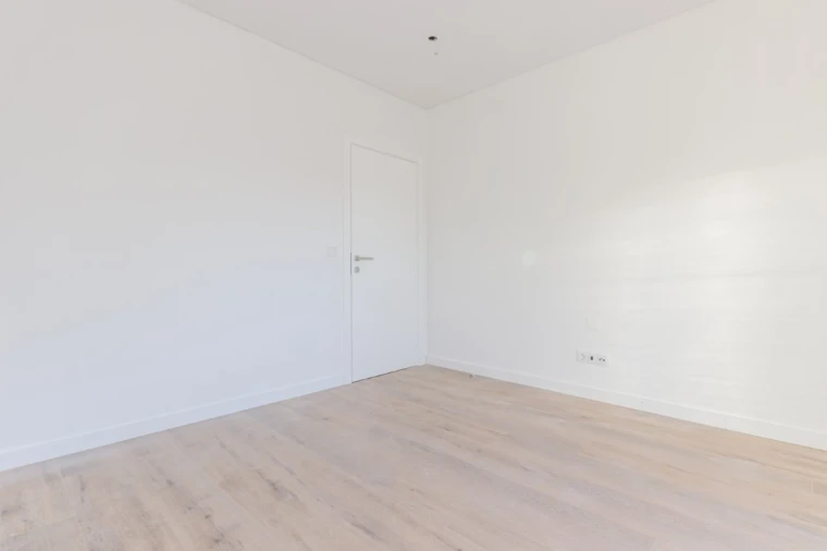 Moradia T4 para Venda em Corroios Foto 12