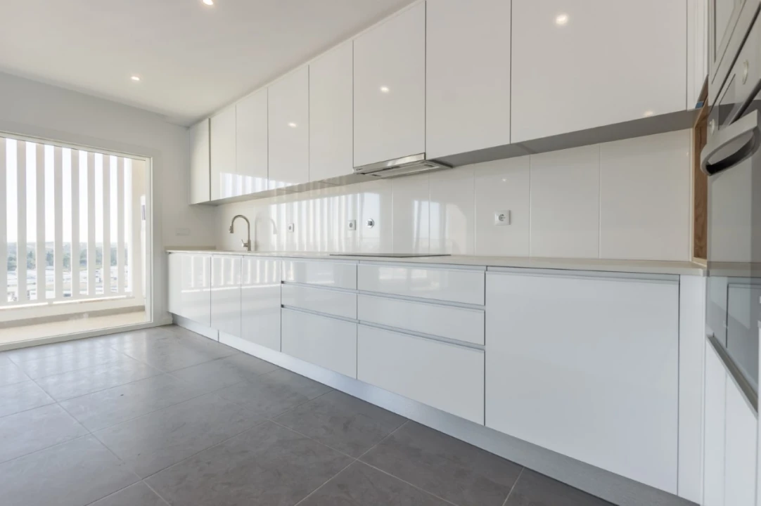 Apartamento T2 para Venda em Corroios Foto 8