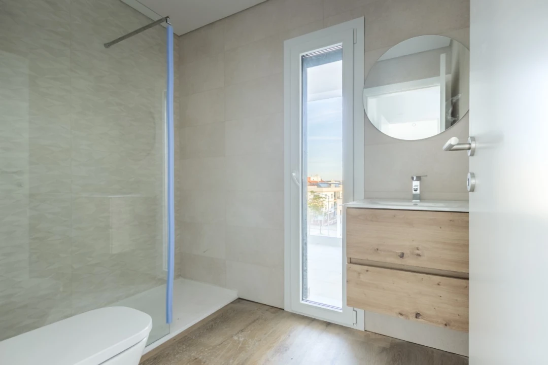 Moradia T4 para Venda em Corroios Foto 21