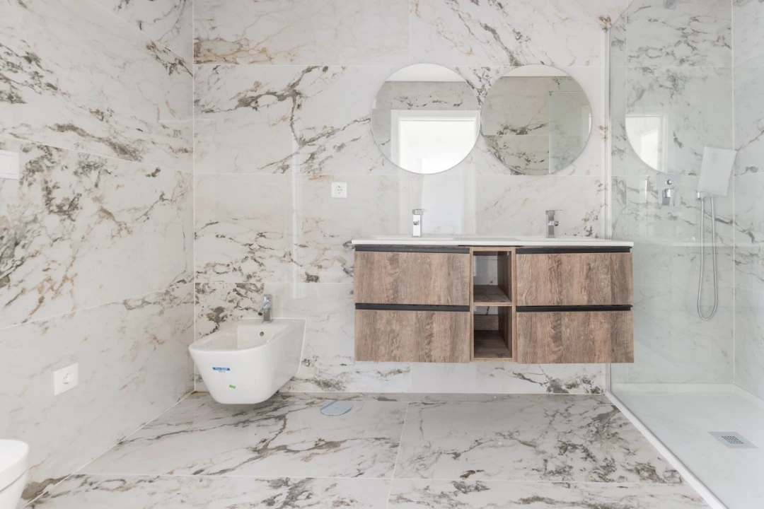 Moradia T4 para Venda em Corroios Foto 5