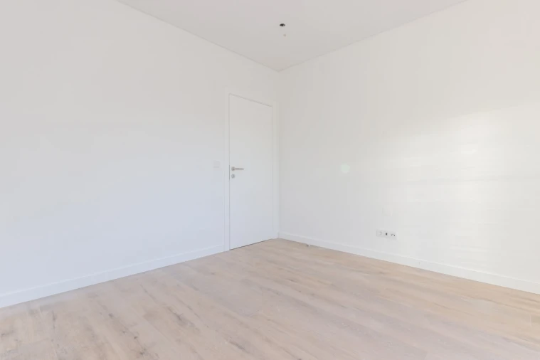 Moradia T4 para Venda em Corroios Foto 11