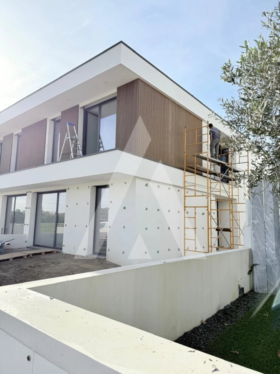 Moradia T4 para Venda em Aradas Foto 19