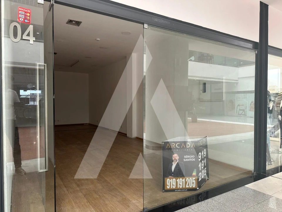 Loja para Arrendamento em Marinha Grande Foto 5