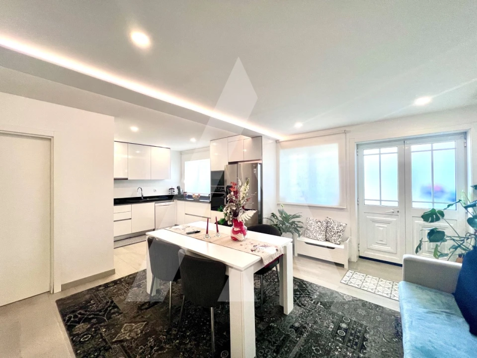 Moradia T3 para Venda em São João da Madeira Foto 7