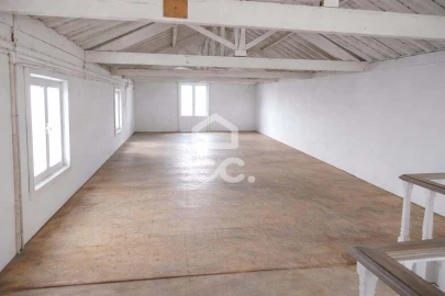 Moradia T4 para Venda em Achadinha