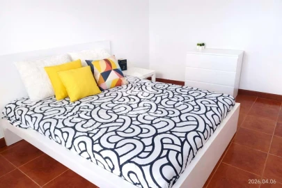 Moradia T4 para Venda em Achadinha