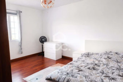 Moradia T4 para Venda em Achadinha