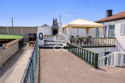 Moradia T4 para Venda em Achadinha