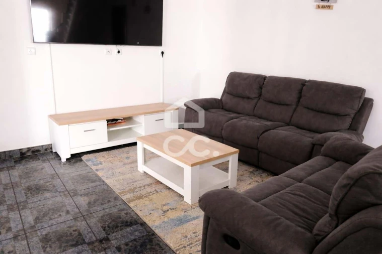 Moradia T4 para Venda em Achadinha Foto 8