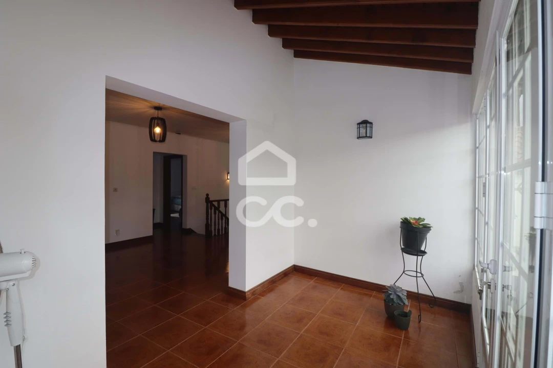 Moradia T4 para Venda em Achadinha Foto 16