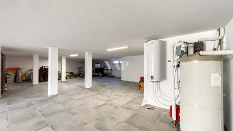 Moradia T4 para Venda em Albufeira e Olhos de Água