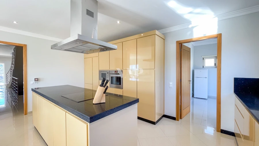 Moradia T4 para Venda em Albufeira e Olhos de Água Foto 10