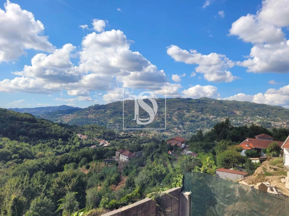 Terreno para Venda em Espadanedo Foto 1