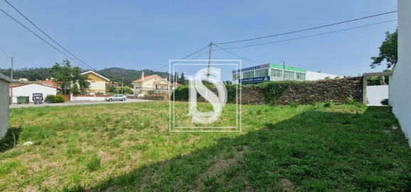 Terreno para Venda em Santa Marta de Portuzelo