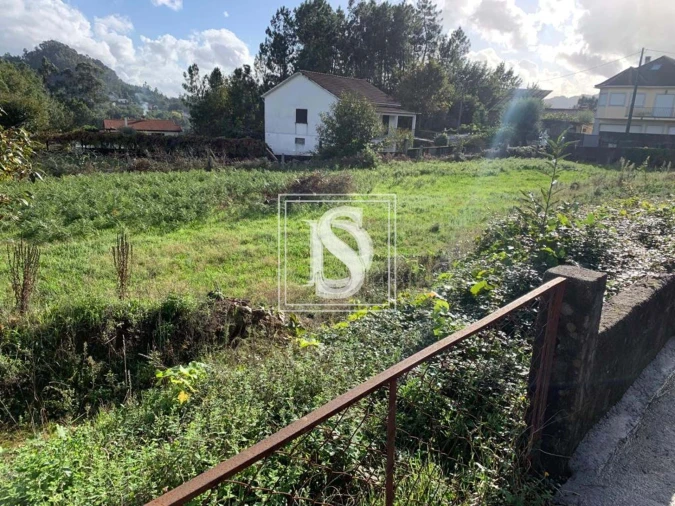 Terreno para Venda em Couto Foto 1