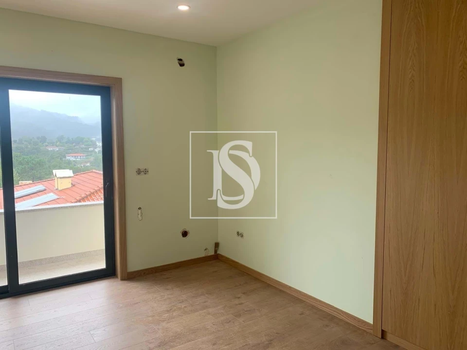 Moradia T3 para Venda em Arcos de Valdevez (São Paio) e Giela Foto 17