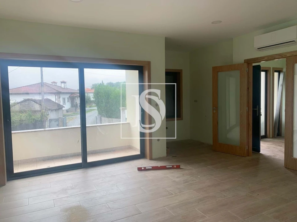 Moradia T3 para Venda em Arcos de Valdevez (São Paio) e Giela Foto 3