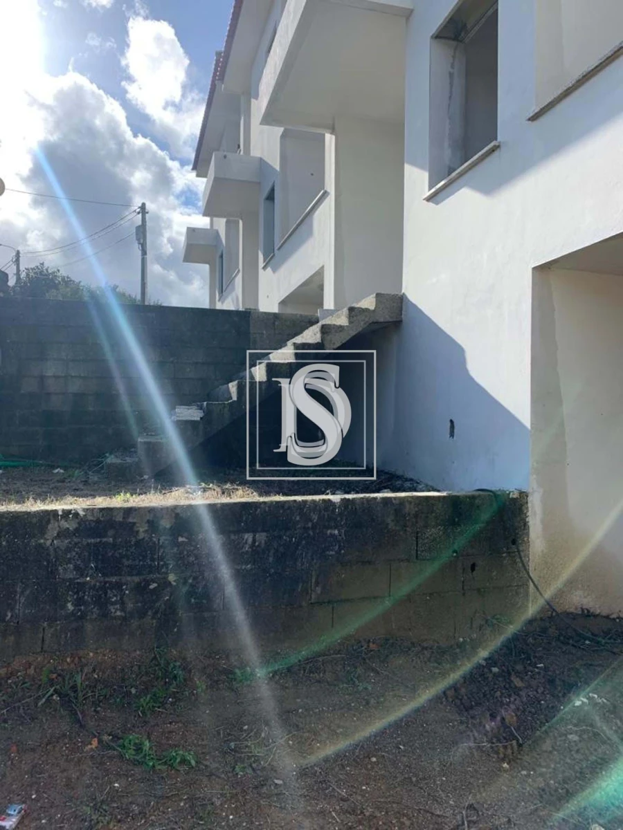 Moradia T3 para Venda em Arcos de Valdevez (São Paio) e Giela Foto 23