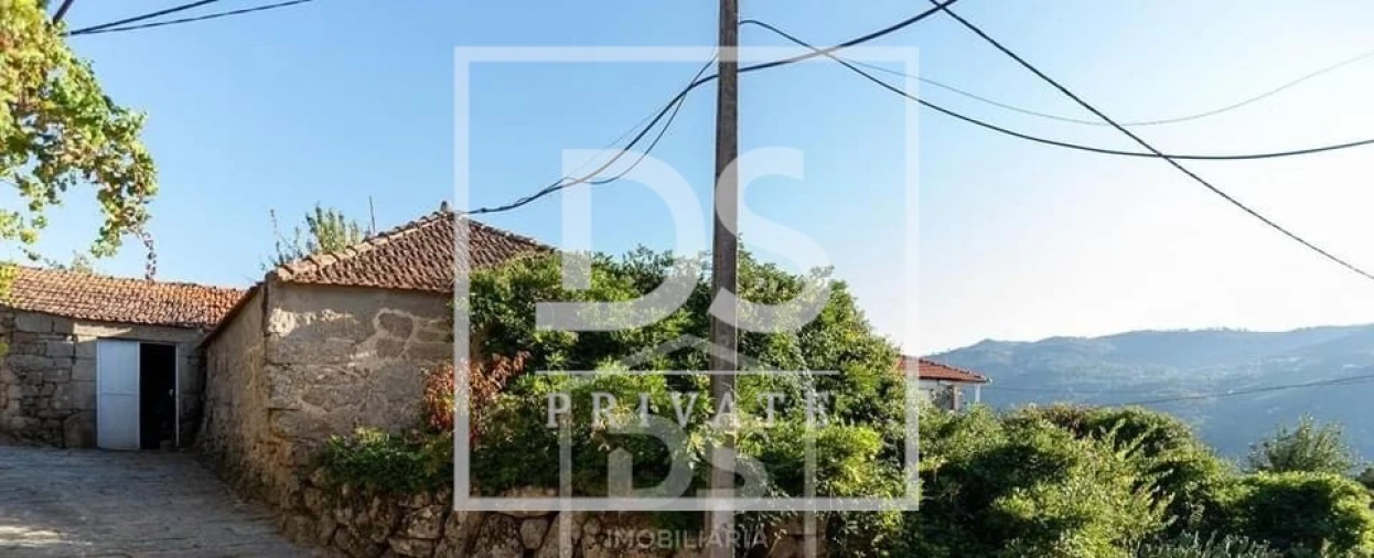 Quinta T3 para Venda em Oliveira do Douro Foto 3